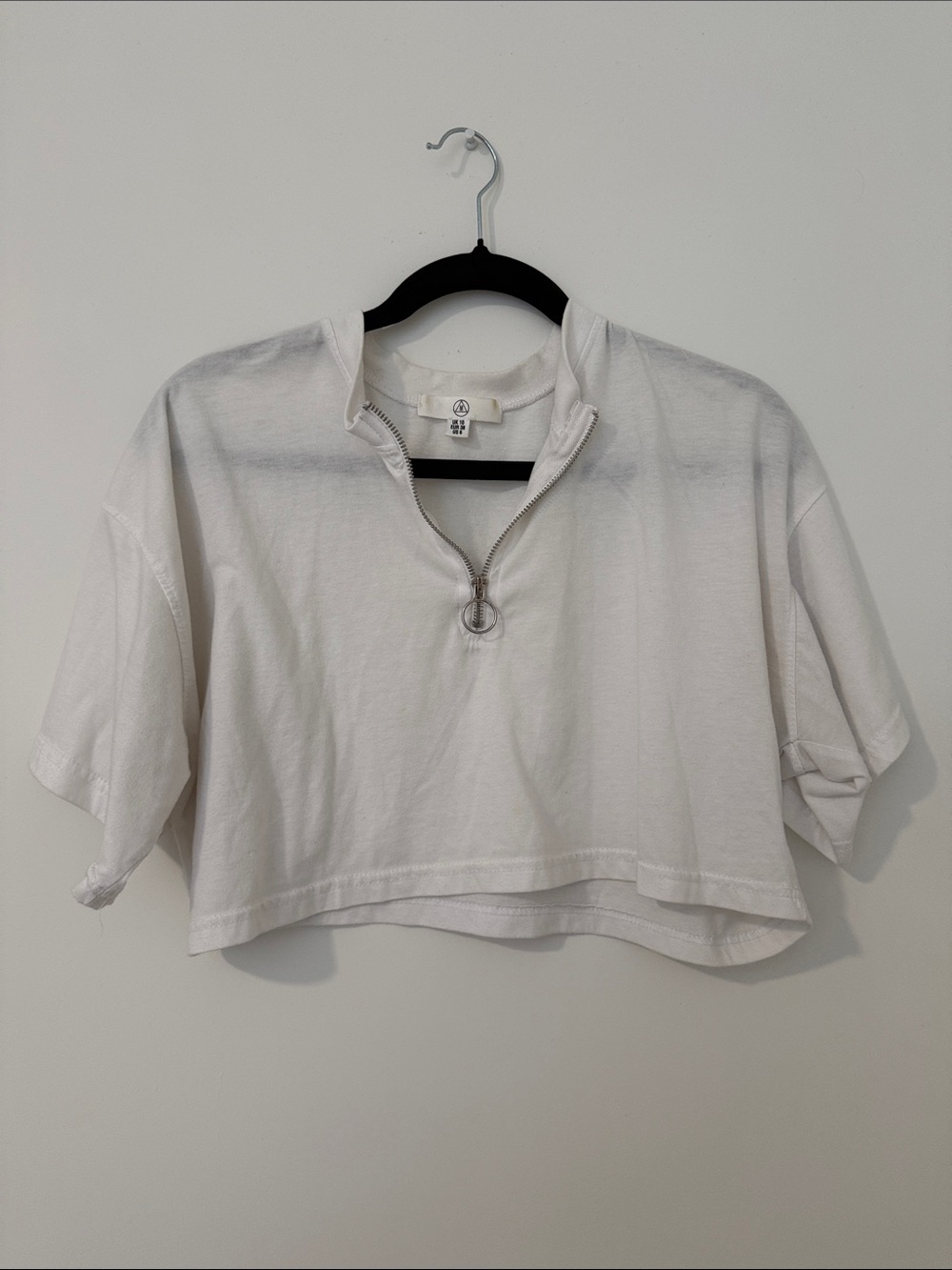 White Short-Sleeve Cropped Tee with Zip up